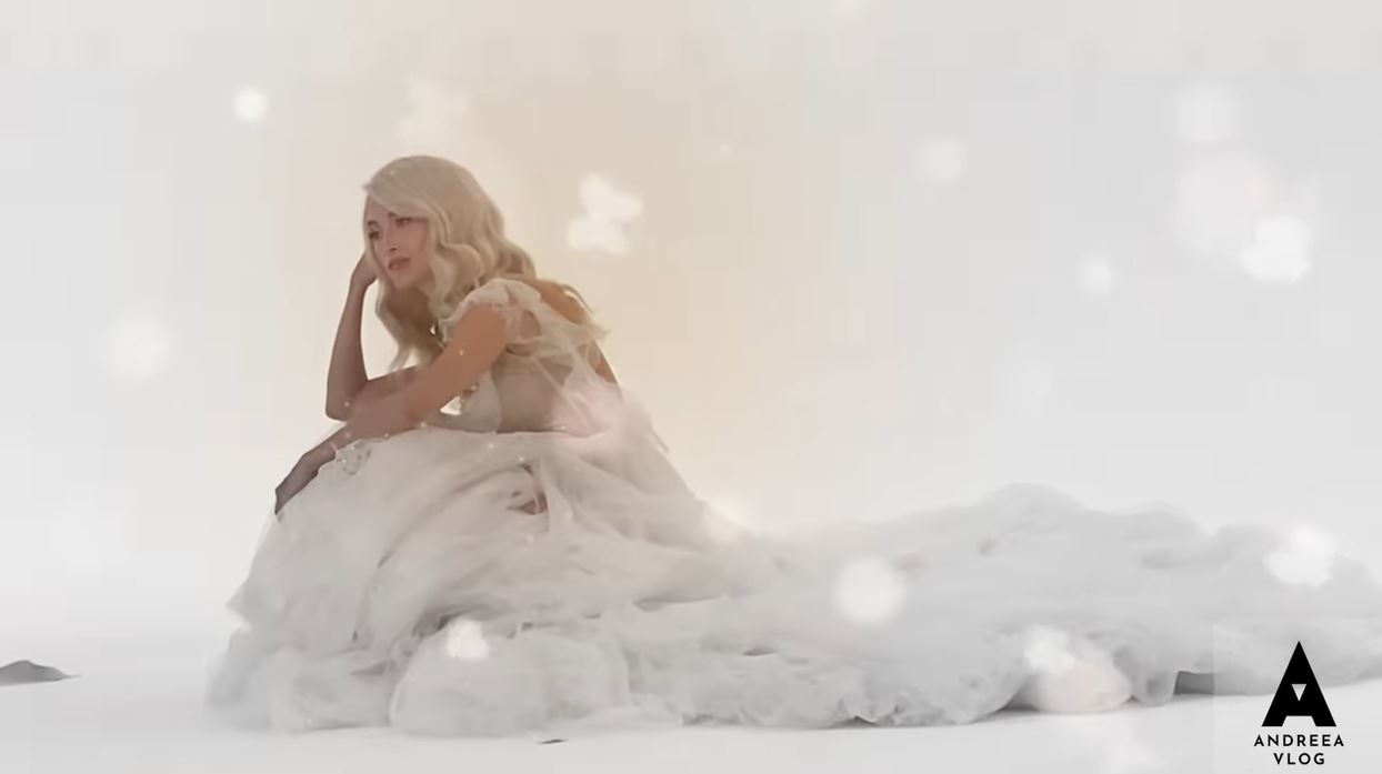 Andreea Bălan a dezvăluit motivul pentru care a purtat rochia de mireasă de la nunta cu George Burcea în clipul noului single: “A fost foarte greu…”