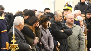O armata de oameni i-a spus adio studentei care a murit zdrobita si degerata in munti! Care a fost MARELE ABSENT?