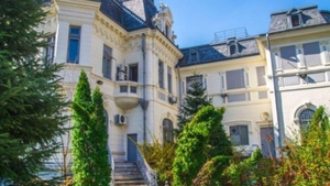 Cum arată clădirea de 7,5 milioane de euro din centrul Capitalei. Palatul era celebru în urmă cu şase ani, însă acum e în paragină