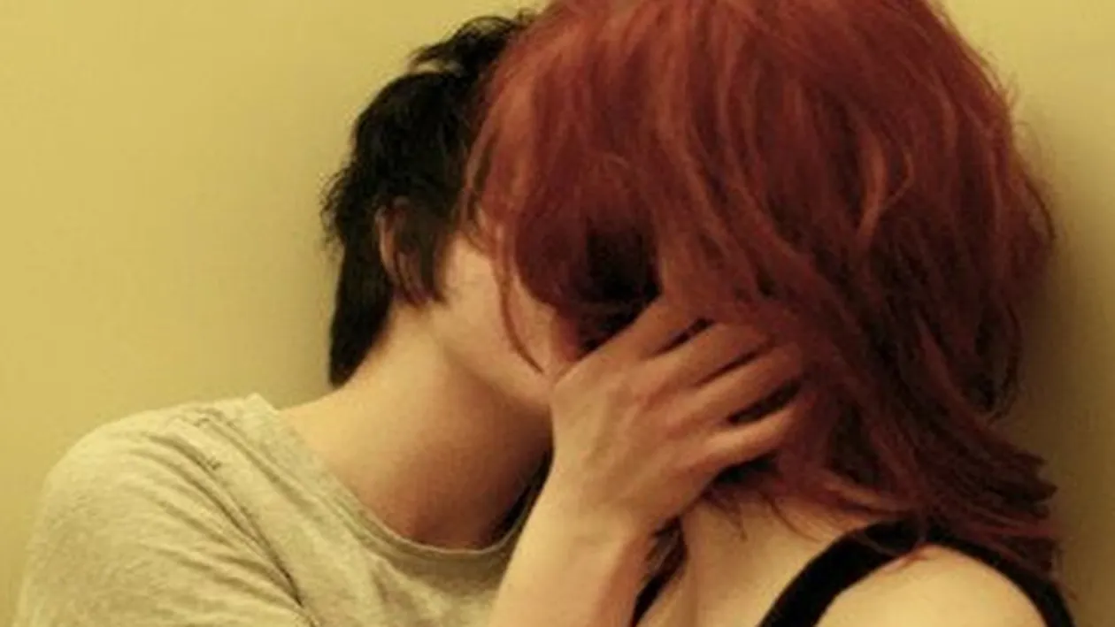 Legatura bolnava dintre o mama de 35 de ani si un baiat de doar 16 ani...Nu imi este rusine, iar sexul este....