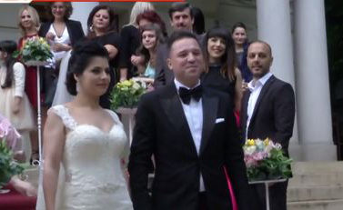 Piticu’ de la Simplu s-a însurat! Cum au arătat artistul şi partenera lui în ziua nunţii:,,A fost o zi cam grea…‘’