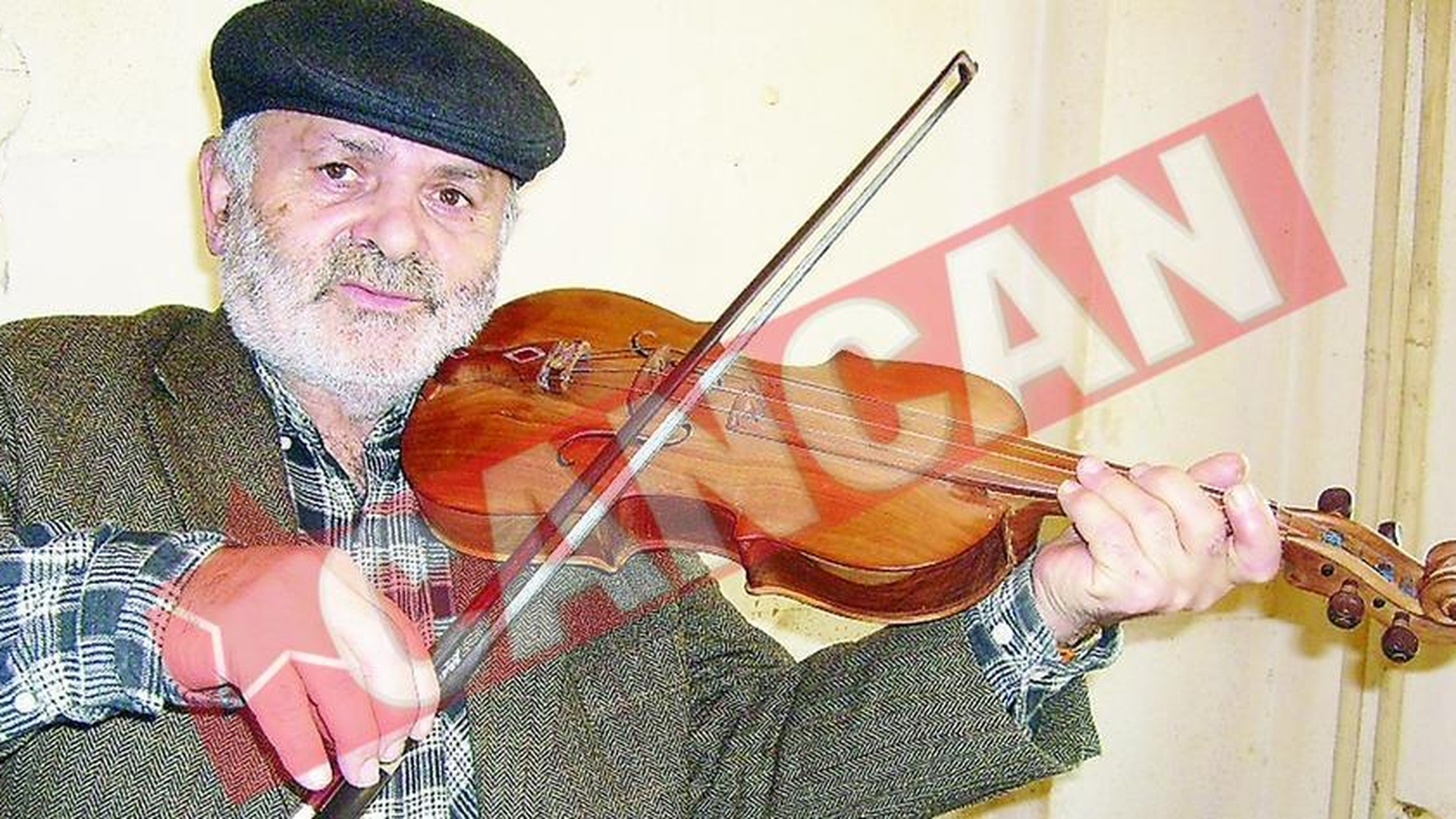 Un grec stabilit in Bacau face viori unicat
