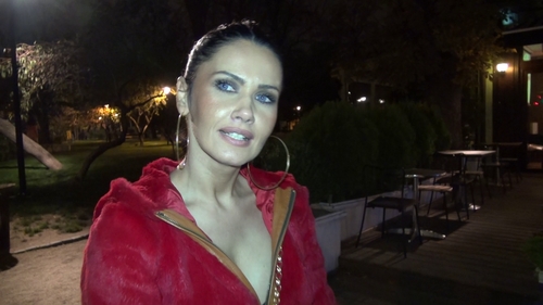 BOMBA IN SHOWBIZ! N-ai sa crezi cine e noul iubit al Oanei Zavoranu! Au o relatie de 3 saptamani, iar el e cu 15 ani mai mic