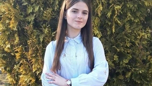 Disperare într-o familie din Olt. Alexandra s-a urcat într-o maşină la ocazie şi a dispărut