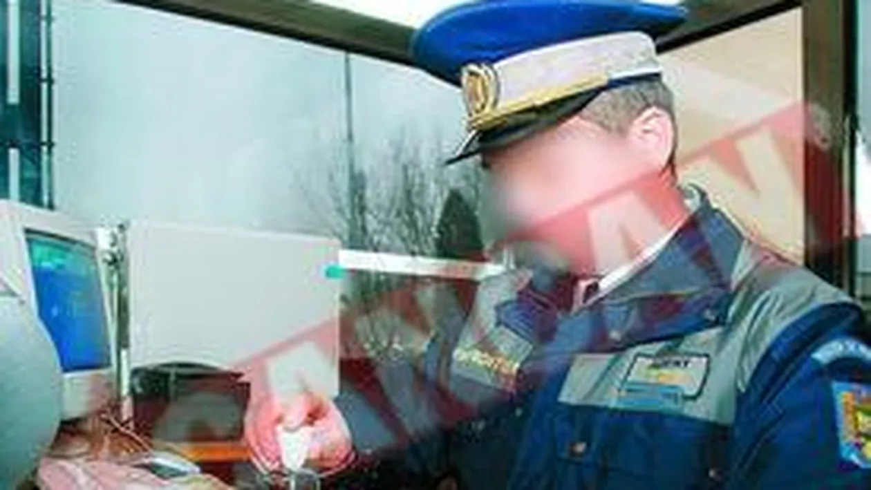 Dosare strict-secrete, postate pe internet de un politist