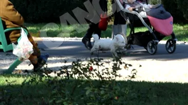 Simona Sensual a scos in parc cadoul de la Maharu