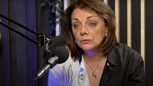Ce salariu primește lunar Carmen Tănase: „Nu vreau să supraviețuiesc, eu vreau să trăiesc"