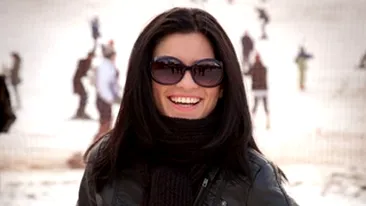 Ellie White, la spital! S-a accidentat la picior pe partia de schi!