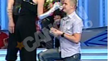 Ziua nuntilor! Prietenul Alinei, partenera lui Piersic Jr, a cerut-o de sotie in direct!