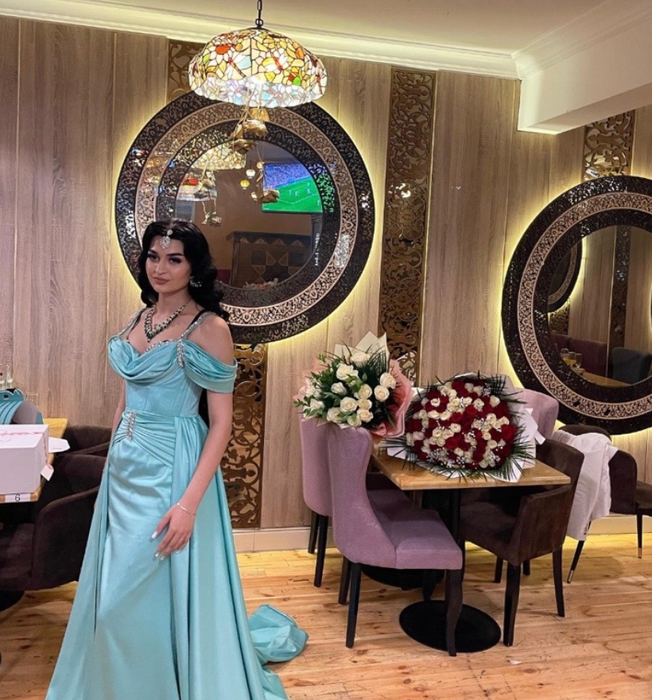 Anabela, prințesa țiganilor, și-a sărbătorit majoratul pe lux și opulență/ Sursa foto: Captură TikTok
