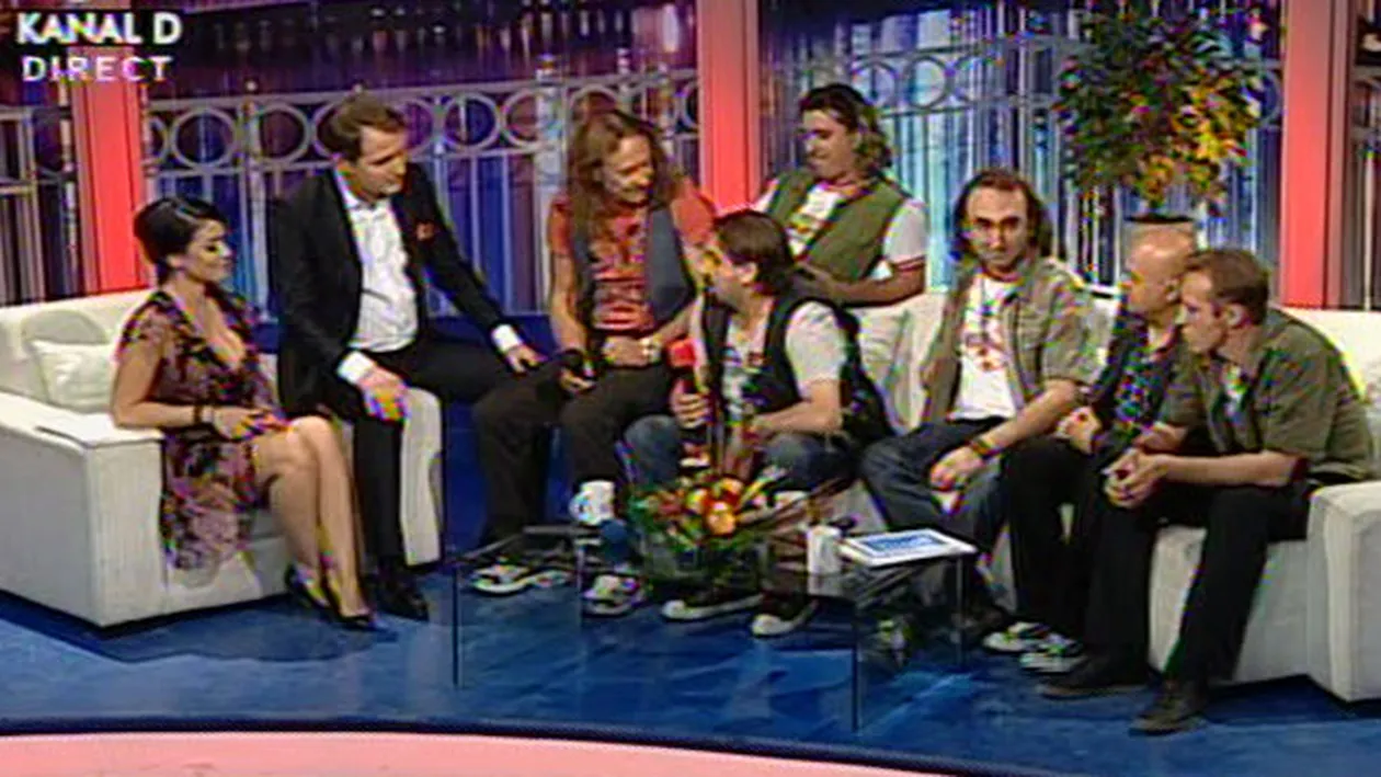 Schimbare radicala pentru Petru Mircea! A slabit, a inceput sa zambeasca si si-a facut trupa de rock - Vezi in premiera melodiile lui!