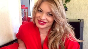 A născut VALENTINA PELINEL! Blonda a adus pe lume un băieţel perfect sănătos!