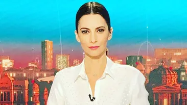 Andreea Berecleanu și soțul, nași de cununie! Cum s-a îmbrăcat prezentatoarea tv