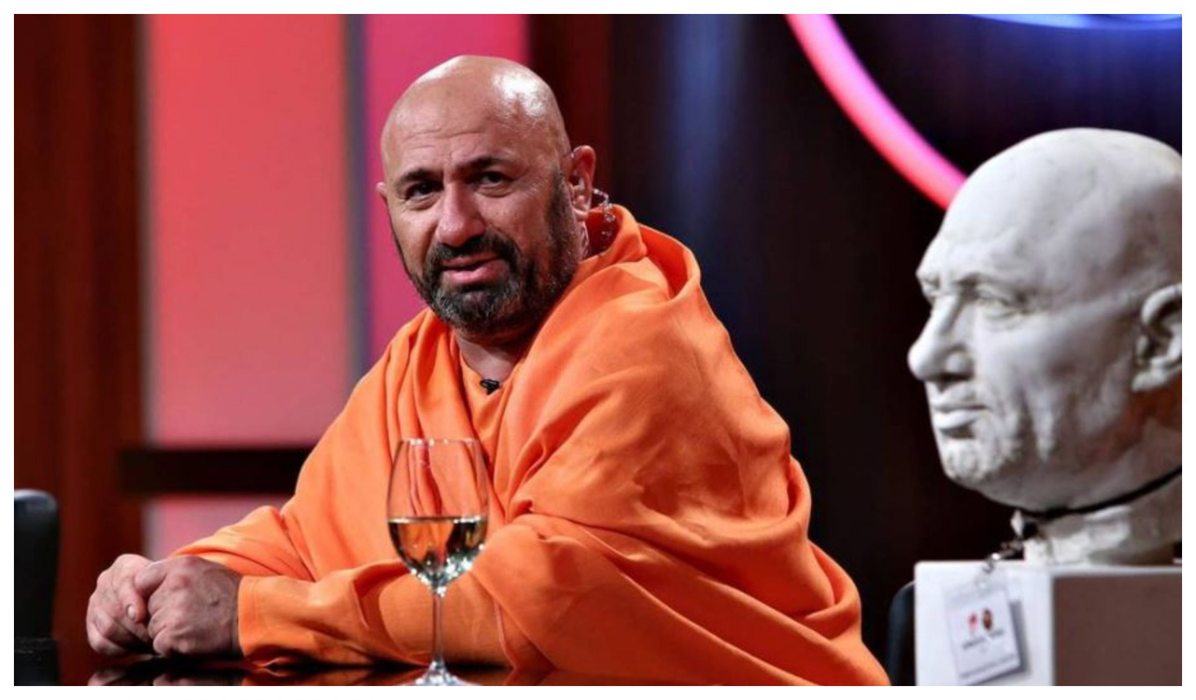Cătălin Scărlătescu într-o ipostază așa cum nu l-ai mai văzut! Juratul de la "Chefi la Cuțite" plimbă căruciorul copilului