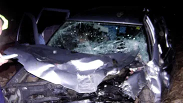 Ucisa intr-un accident de masina provocat de iubitul ei! I-a intrat o bara metalica in cap!