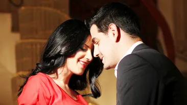 Ellie White a nascut un baietel de 3,760 kg! Vezi ce a spus cand si-a tinut bebelusul in brate