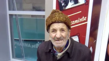 Povestea absolut emoţionantă a unui bătrânel din Suceava! Ce face acesta pentru a câştiga câţiva bănuţi