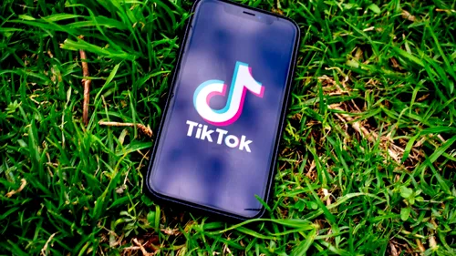 Schimbare radicală la TikTok. S-a semnat deja acordul, iar utilizatorii faimoasei aplicații vor avea parte de o surpriză enormă