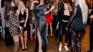 Loulou, iubita lui Lazarus, megapetrecere! VIDEO