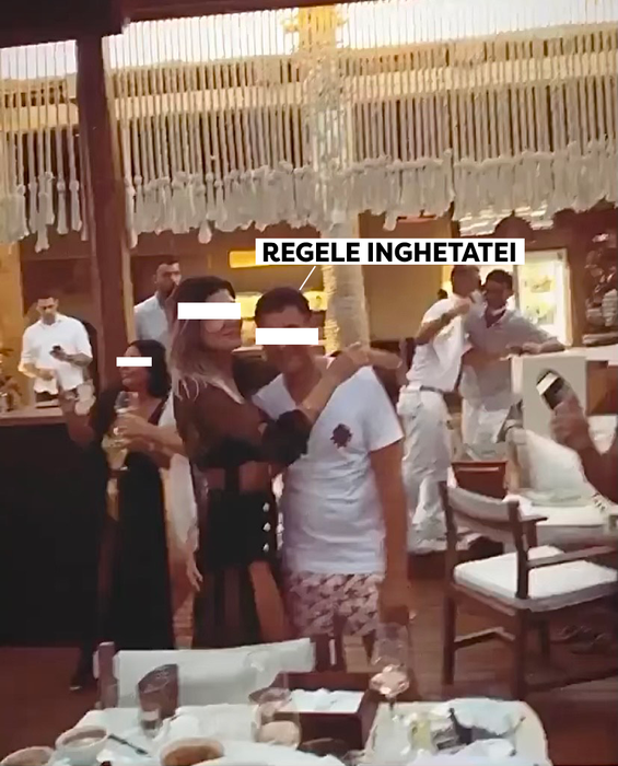 "Regele înghețatei", alături de sexoasa D., pe care a ales-o în Grecia