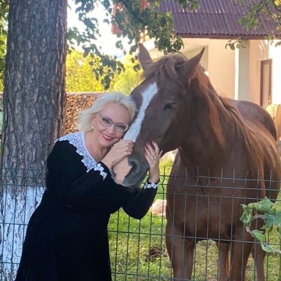 Mihaela Tatu nu se plânge de singurătate