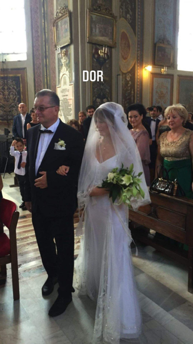 Laura Cosoi nu poate trece peste pierderea tatălui ei. Ce a postat vedeta pe Instagram