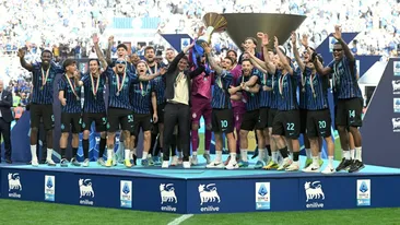 Ce i-au făcut fotbaliștii lui Cristi Chivu, după ce Inter Milano a luat titlul: „Jucătorii m-au luat și m-au împins acolo, eu nu voiam”