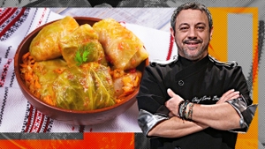 Rețeta de sarmale cu „solzișori" a lui Sorin Bontea. Ingredientul secret folosit de celebrul chef