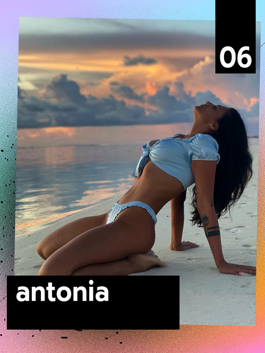 Aloooo, Anna Lesko, Inna, Francisca… TOP sexy-vedete care s-au jucat cu fundulețul în nisip!