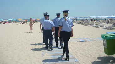 Polițiștii, deranjați de problemele delicate pe care le-au avut pe litoral
