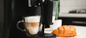 Ofertă la Dedeman: Espressor cu rezervor pentru lapte, în catalog la un preț accesibil