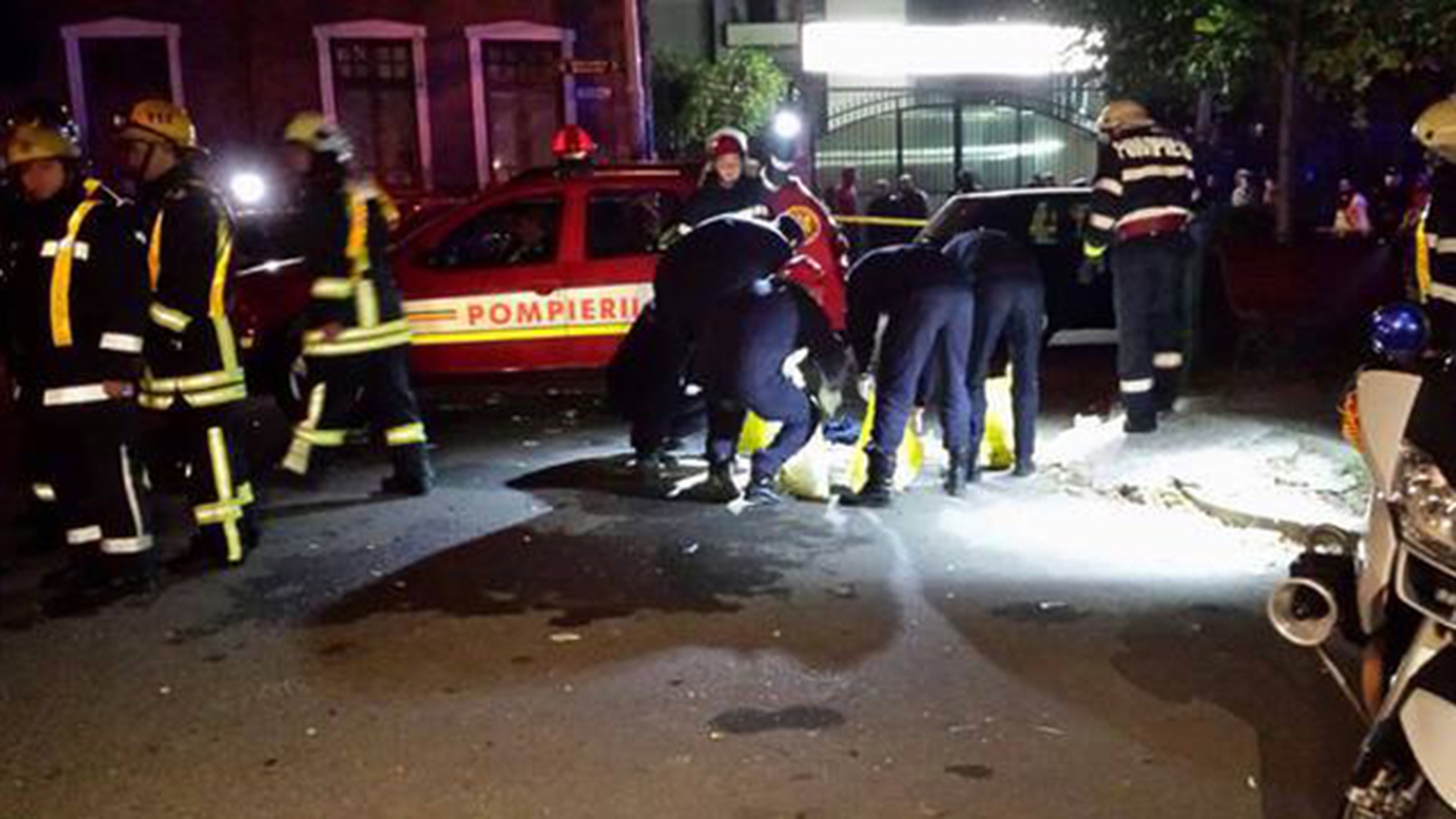 O tanara de la Jandarmerie, in lacrimi dupa tragedia de la Colectiv. “Seful urla la noi”