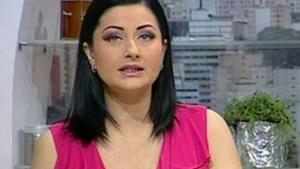 Gabriela Cristea a vrut sa-si taie degetul! Vezi ce s-a intamplat!