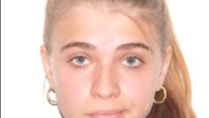 Andreea, o adolescentă de 14 ani din Suceava, a dispărut fără urmă de 11 zile. Mama fetei e disperată: ”Am primit amenințări!”