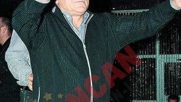 Mi-a propus sa ne facem swingeri