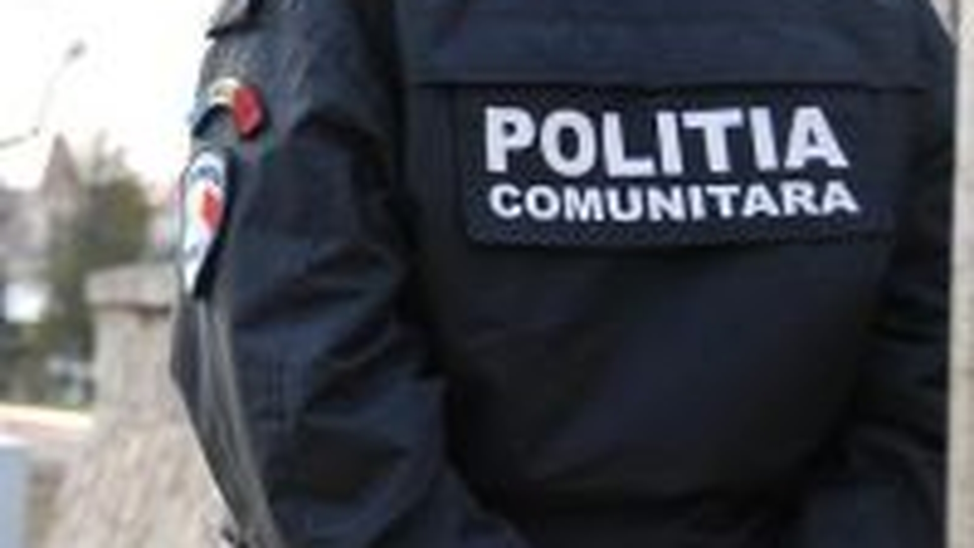 Rafuiala cu sabii si bate intre doua gasti, in parcarea unei plaje din Galati
