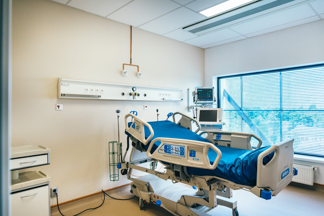 "Grație" pandemiei, băcăuanii pot beneficia de un spital ultramodern, devenit funcțional în timp record