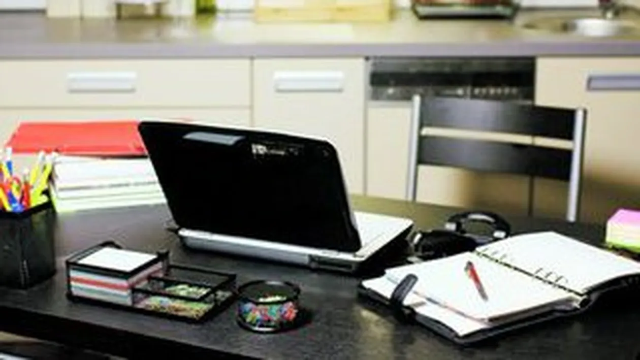 Amenajeaza-ti biroul de acasa