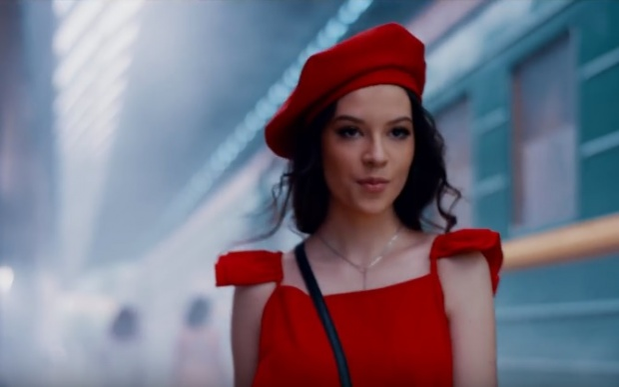 Cleopatra Stratan, apariție sexy la un eveniment monden din Capitală