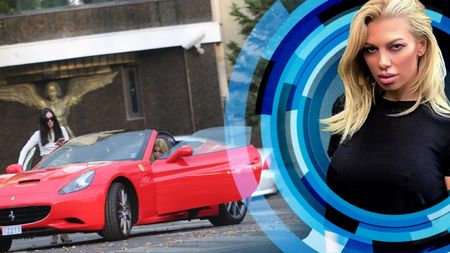 Celebra Lexy a ”rupt” Bucureștii în două cu un Ferrari de 100.000 €!