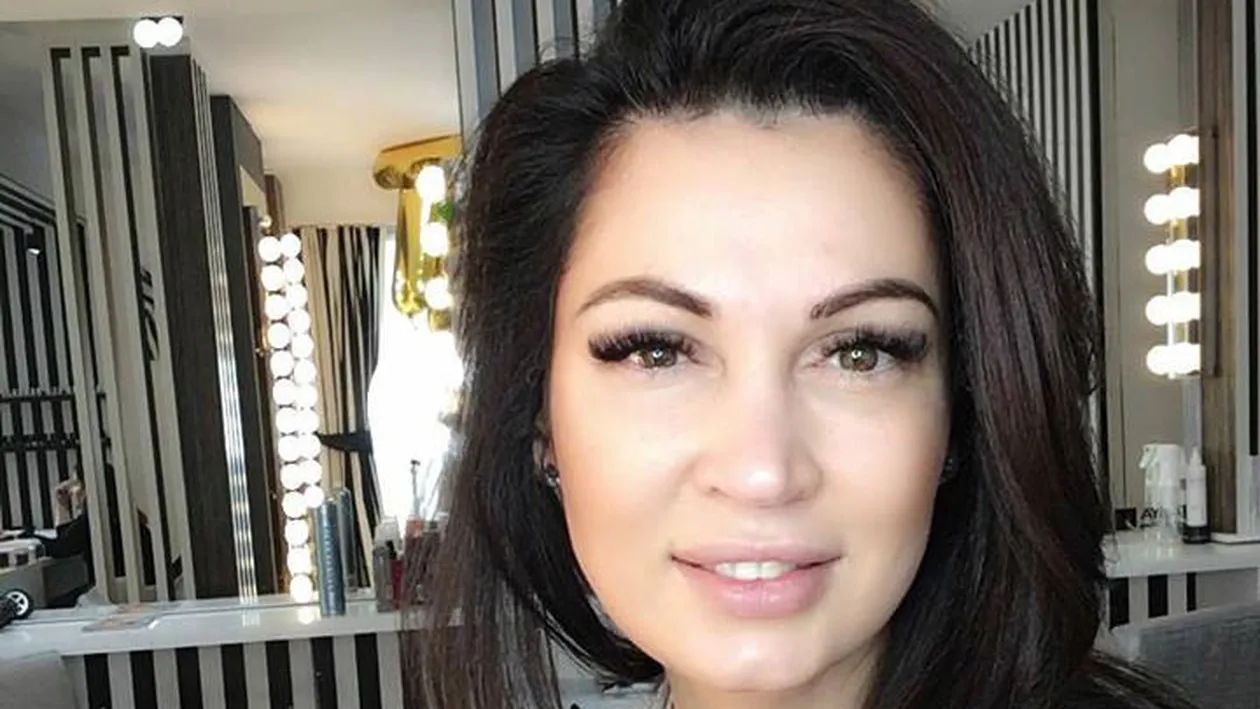 NICOLETA LUCIU a intrat în direct cu o mască pe faţă, după care le-a arătat tuturor cum a întinerit în doar o oră!