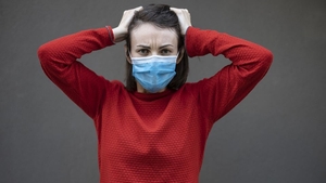 Experții au dezvăluit că s-au înmulțit alarmant cazurile de anxietate și depresie din cauza pandemiei﻿ de coronavirus