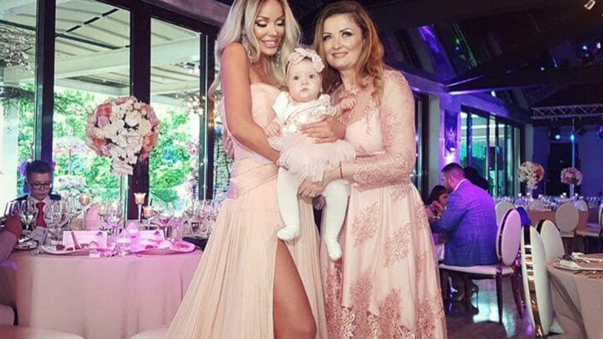 Bianca Drăgușanu l-a filmat pe Alex Bodi la scurt timp după ce acesta a agresat-o fizic în parc pe mama ei