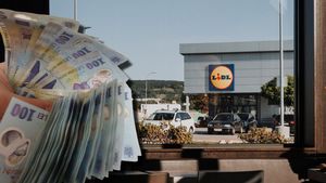 Ce salariu încasează un angajat Lidl, în 2024. Pe lângă salariu, se oferă sporuri, prime și tichete de masă