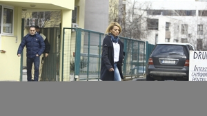 Intalnire incomoda! Roxana Ionescu a dat nas in nas cu fostul sot si cu femeia care i-a despartit intr-un club din Bucuresti!