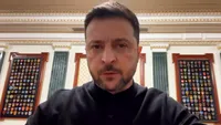 Moment bizar în timpul unui monolog oferit de Volodimir Zelensky. Ceva alb îi cade din nas, în timp ce vorbește