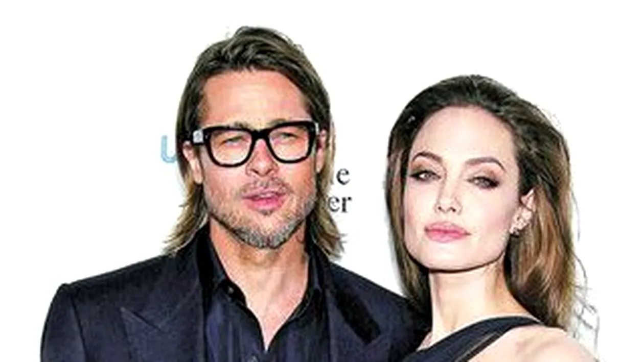 Fita de fita! Angelina i-a luat lui Brad Pitt o cascada, de Craciun!