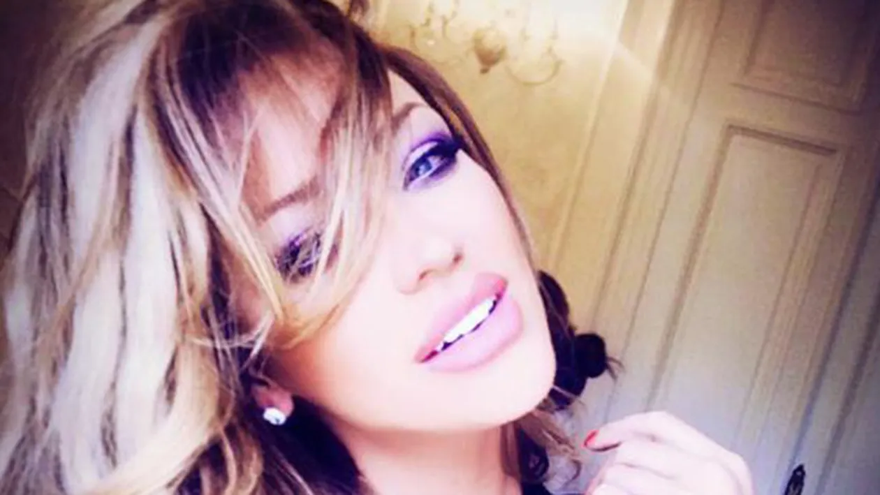 Cod rosu de sex-appeal! Bianca Dragusanu, cu sanii pe afara la sala