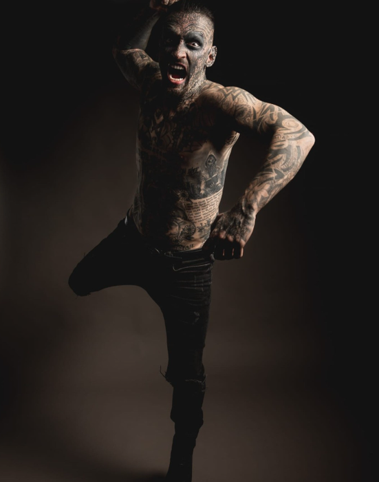 Ugly Boy, cunoscut și drept Chris Wilde, este cel mai tatuat român foto: Instagram