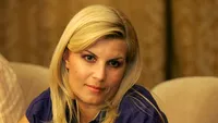 Spectaculos! Elena Udrea si-a pupat fostul sot si fiul vitreg pe holurile Curtii Supreme. Oamenii si-au dat coate de pe margine!